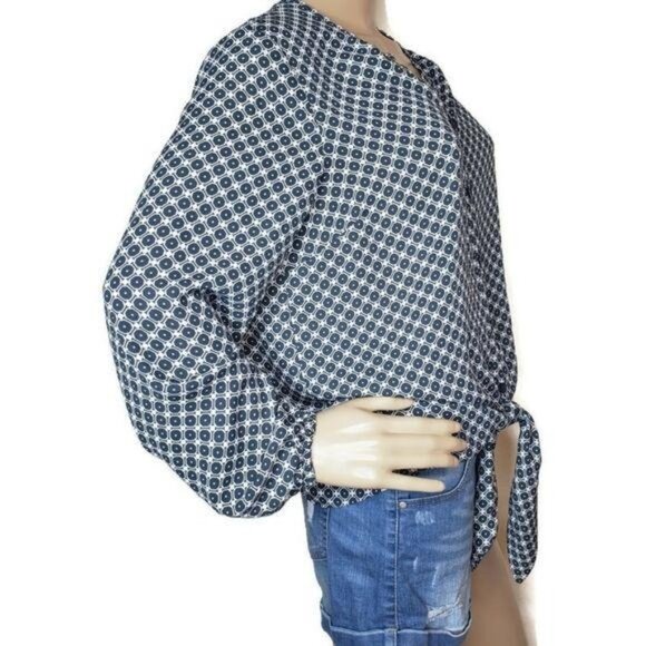 Giuliana geometric Button-Front Long Sleeve Blouse W/ Tie Waist navy and white S - Picture 2 of 9